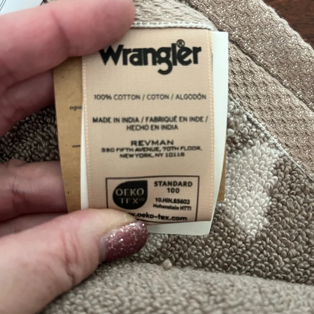Wrangler Cream and Brown Geometric Bath and Hand Towel Set